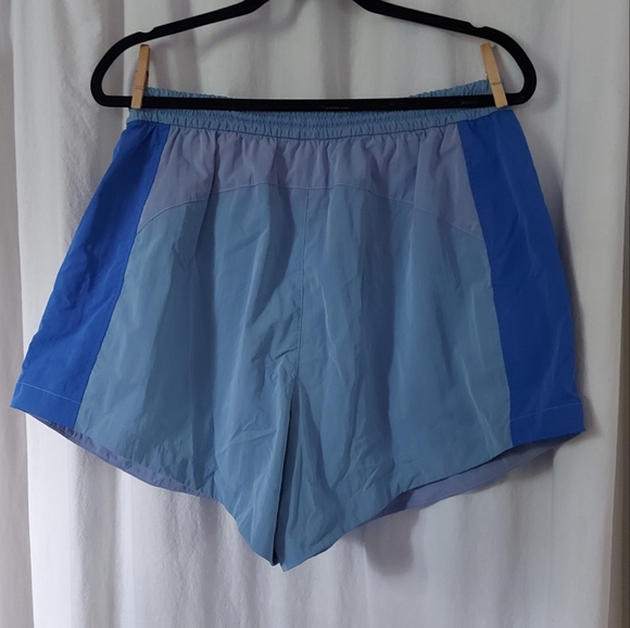 Evergreen HR NWT running shorts - Picture 3 of 3